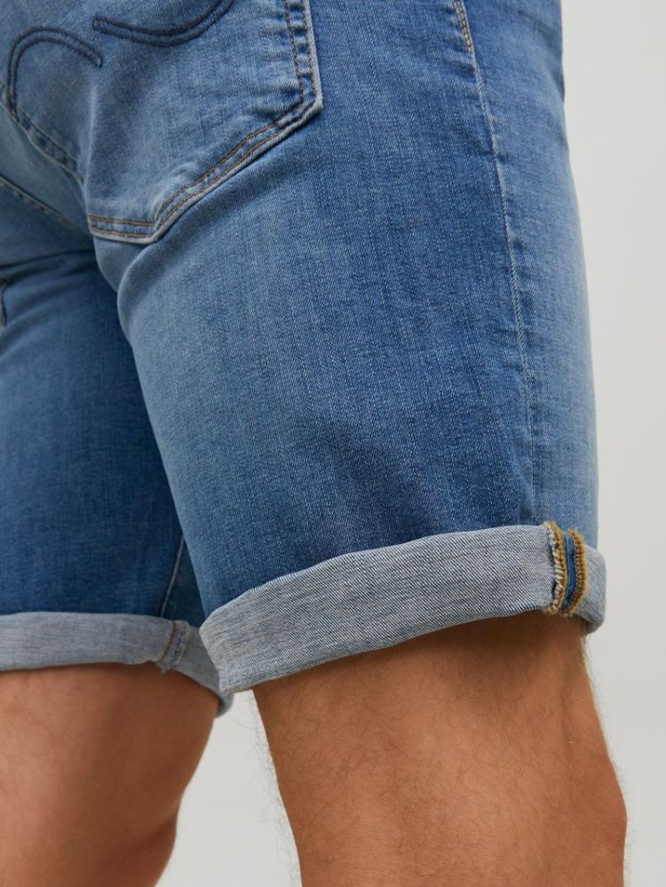 BLUE DENIM