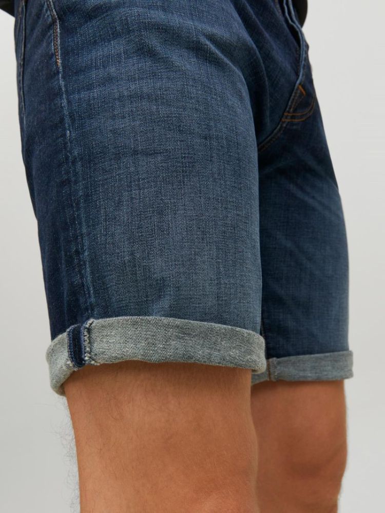 BLUE DENIM