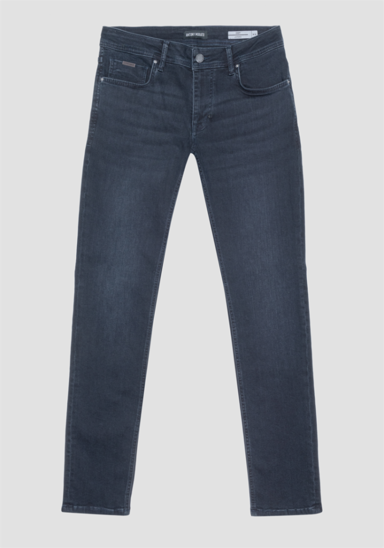 BLUE DENIM WASH